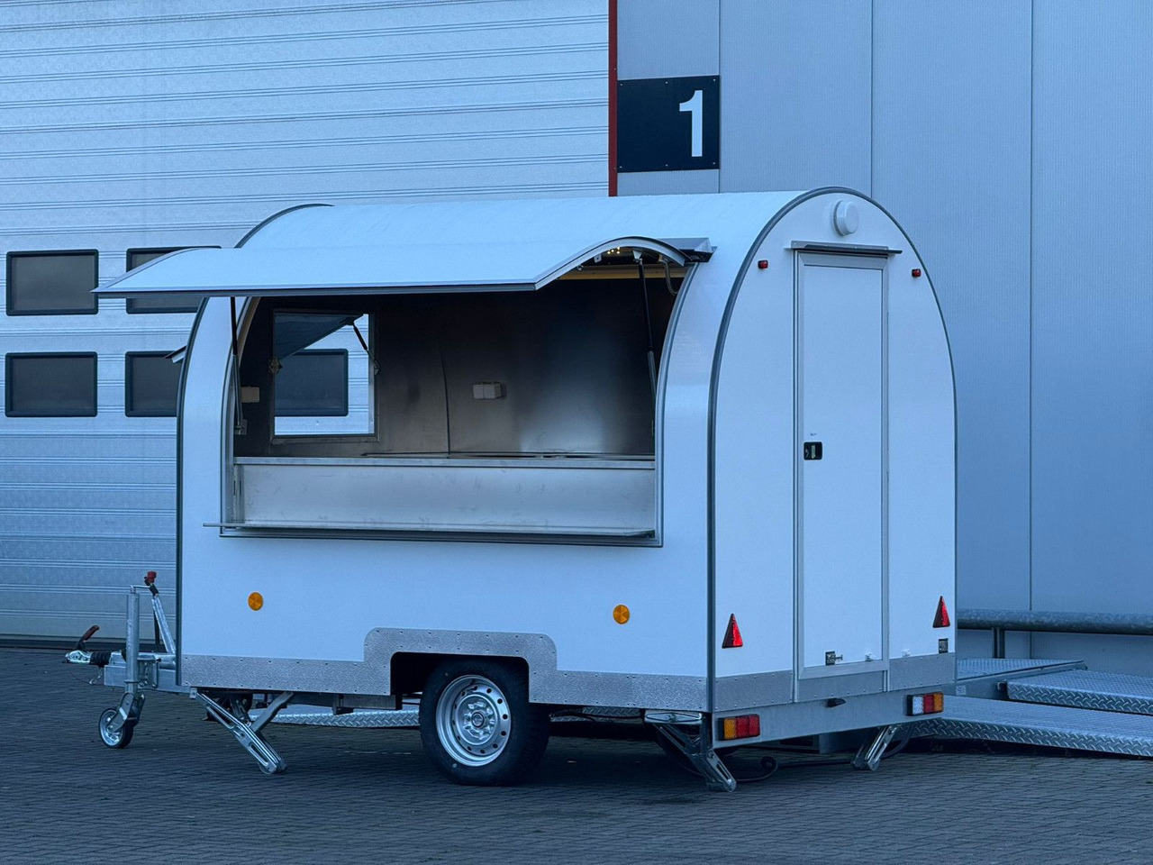 Esselmann EasyGo 280 ähn Buddystar oder Multiwagon - Tirdzniecības piekabe: foto 5 Esselmann EasyGo 280 ähn Buddystar oder Multiwagon - Tirdzniecības piekabe: foto 5