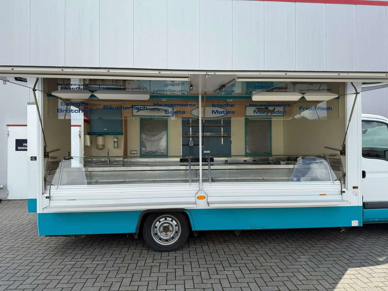 Renault Borco Höhns Fischmobil - Tirdzniecības kravas automašīna: foto 1 Renault Borco Höhns Fischmobil - Tirdzniecības kravas automašīna: foto 1