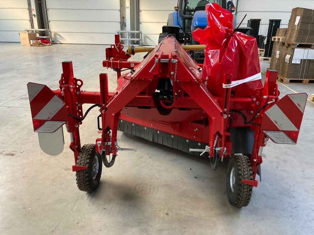 Grimme VT 170 - Lakstu pļāvējs: foto 4 Grimme VT 170 - Lakstu pļāvējs: foto 4