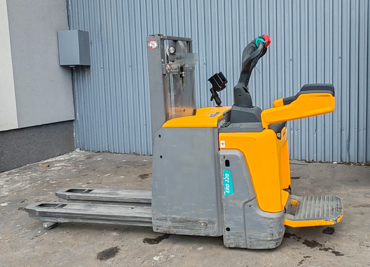 Jungheinrich ERD 220 2t/ 2018y/ 5847h - Krautņotājs: foto 2 Jungheinrich ERD 220 2t/ 2018y/ 5847h - Krautņotājs: foto 2