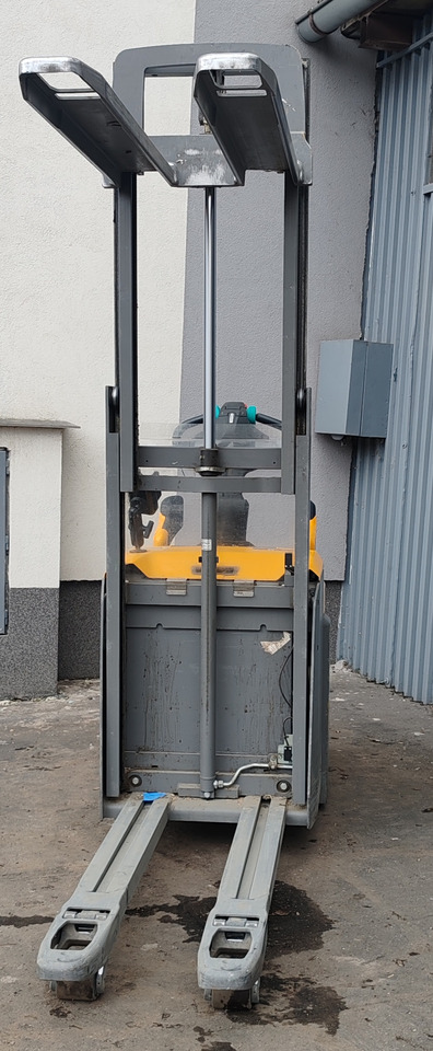 Jungheinrich ERD 220 2t/ 2018y/ 5847h - Krautņotājs: foto 5 Jungheinrich ERD 220 2t/ 2018y/ 5847h - Krautņotājs: foto 5