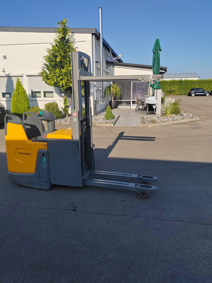 Jungheinrich ERD 220 - Krautņotājs: foto 2 Jungheinrich ERD 220 - Krautņotājs: foto 2