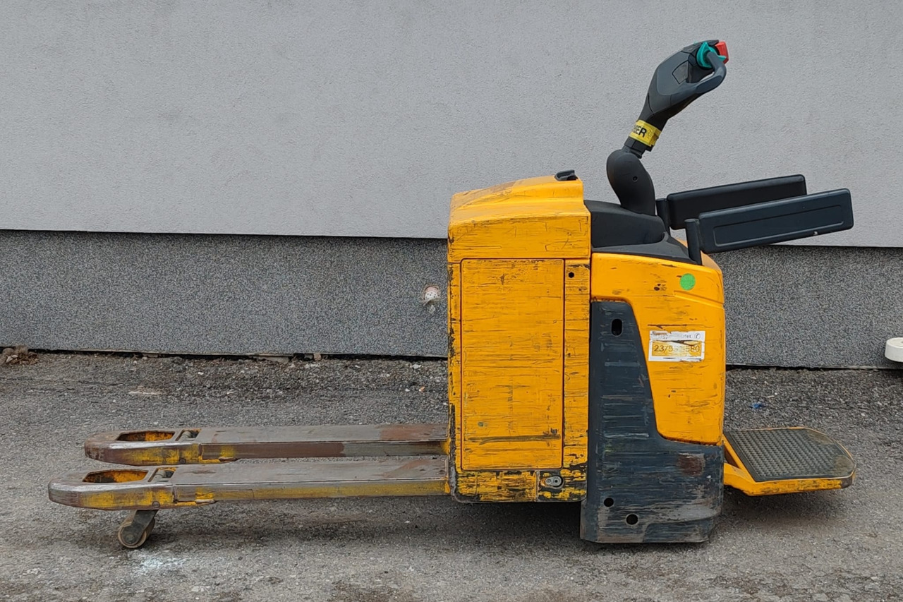 Jungheinrich ERE120 batt2021 - Rokas palešu ratiņi: foto 1 Jungheinrich ERE120 batt2021 - Rokas palešu ratiņi: foto 1