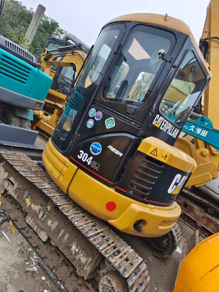 CAT 304 C - Mini-ekskavators: foto 1 CAT 304 C - Mini-ekskavators: foto 1