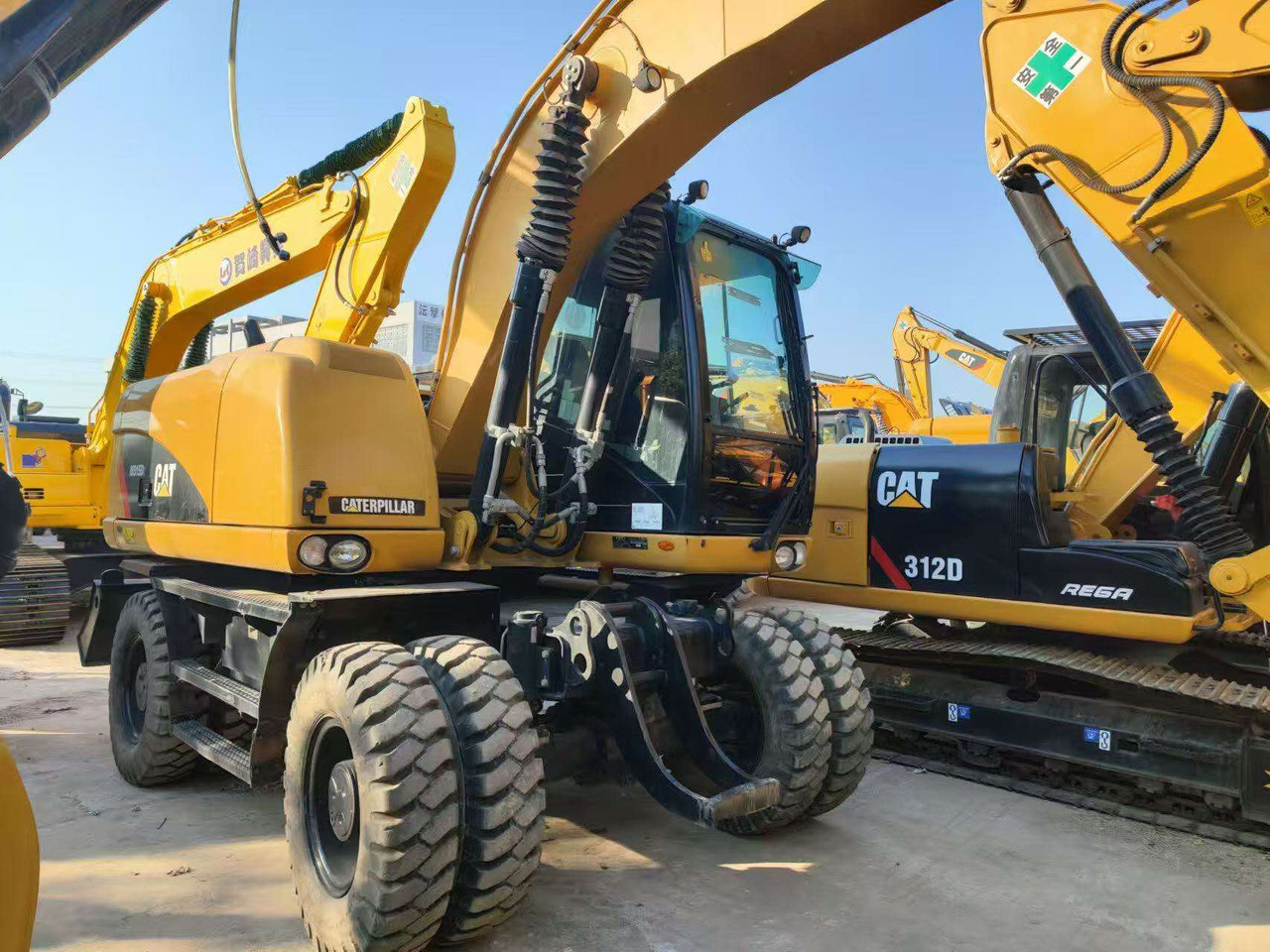 CAT 315D - Riteņu ekskavators: foto 3 CAT 315D - Riteņu ekskavators: foto 3