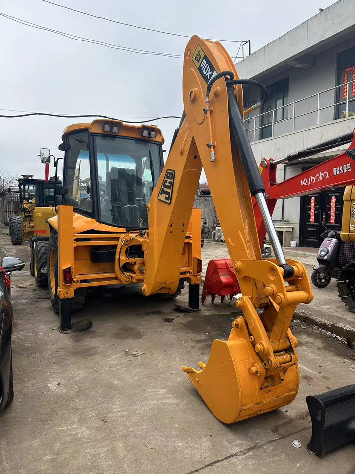 JCB 3CX - Ekskavators-iekrāvējs: foto 5 JCB 3CX - Ekskavators-iekrāvējs: foto 5