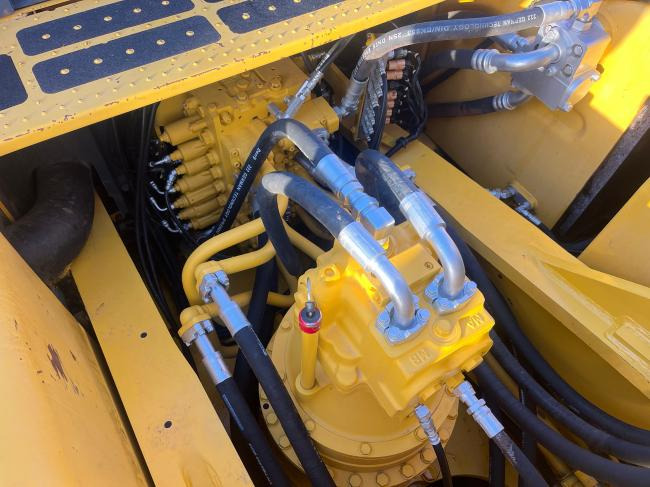 Komatsu PC450 - Kāpurķēžu ekskavators: foto 4 Komatsu PC450 - Kāpurķēžu ekskavators: foto 4