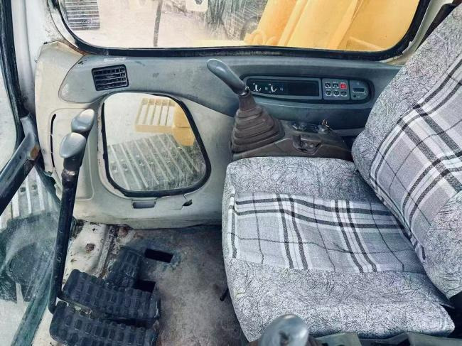 Sumitomo 200 - Kāpurķēžu ekskavators: foto 2 Sumitomo 200 - Kāpurķēžu ekskavators: foto 2