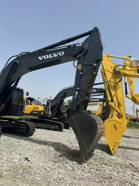 Kāpurķēžu ekskavators VOLVO EC300: foto 6