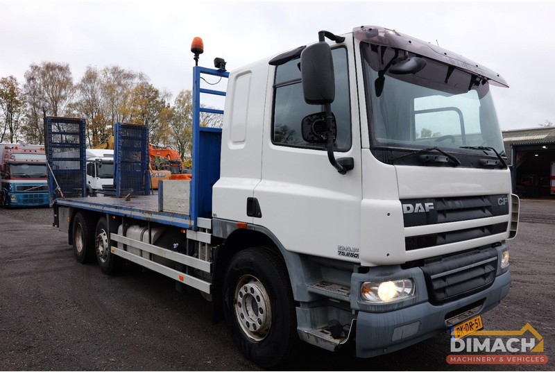 DAF FAG CF 75 Oprijwagen met hydraulische kleppen 6x2*4 - airco - 16.150 KG - Šasija kravas automašīna: foto 4 DAF FAG CF 75 Oprijwagen met hydraulische kleppen 6x2*4 - airco - 16.150 KG - Šasija kravas automašīna: foto 4