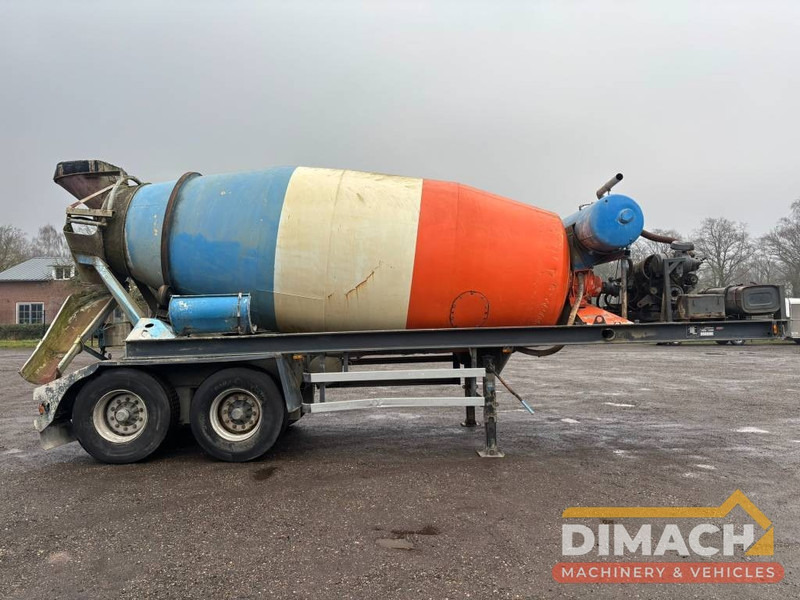 Deom Schmit Betonmixer 10m3 Deutz 6 cilinder engine 10m3 CIFA Mixer - Asfalta ieklāšanas tehnika: foto 5 Deom Schmit Betonmixer 10m3 Deutz 6 cilinder engine 10m3 CIFA Mixer - Asfalta ieklāšanas tehnika: foto 5