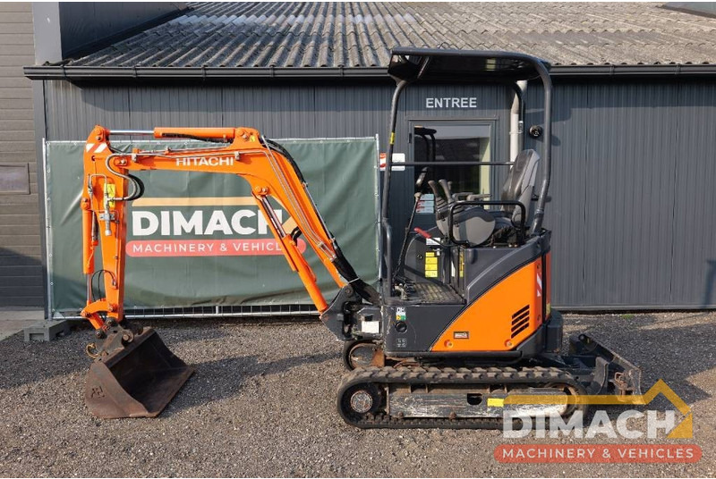 Hitachi ZX 17 CW05 hydraulische snelwissel - Mini-ekskavators: foto 1 Hitachi ZX 17 CW05 hydraulische snelwissel - Mini-ekskavators: foto 1