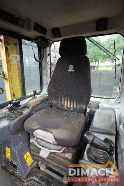 Komatsu D 65 PX-15 E0 ripper manual engine - 388cm wide - Buldozers: foto 3 Komatsu D 65 PX-15 E0 ripper manual engine - 388cm wide - Buldozers: foto 3