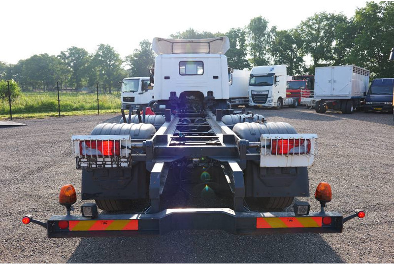 Scania P 230 Euro 5 6x2*4 TOP!! Retarder right hand steer - Šasija kravas automašīna: foto 4 Scania P 230 Euro 5 6x2*4 TOP!! Retarder right hand steer - Šasija kravas automašīna: foto 4