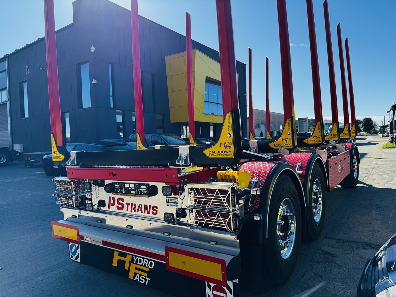 HYDROFAST Przyczepa 3 osiowa / 3 axles timber transport trailer / Remorque à 3 essieux pour le transport de bois / 3-Achs-Rungenanhänger / 3-tengelyes-rönkszállító-pótkocsi / Remorcă pentru transportul lemnului - Kokvedēja piekabe: foto 3 HYDROFAST Przyczepa 3 osiowa / 3 axles timber transport trailer / Remorque à 3 essieux pour le transport de bois / 3-Achs-Rungenanhänger / 3-tengelyes-rönkszállító-pótkocsi / Remorcă pentru transportul lemnului - Kokvedēja piekabe: foto 3