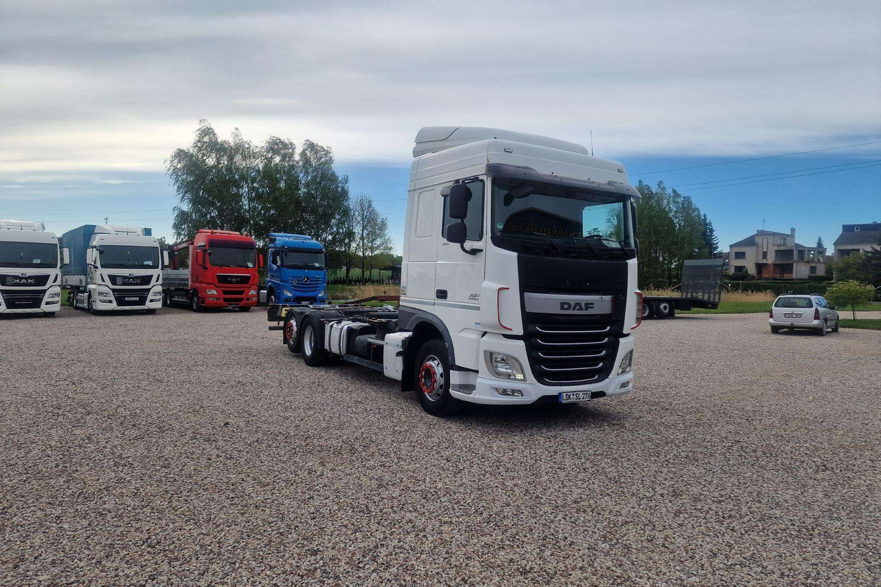 DAF XF 460 - Konteineru vedējs/ Kravas automašīna ar noņemamā virsbūve: foto 1 DAF XF 460 - Konteineru vedējs/ Kravas automašīna ar noņemamā virsbūve: foto 1