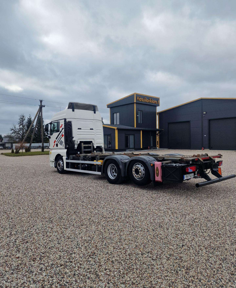 MAN TGX 26.420 - Konteineru vedējs/ Kravas automašīna ar noņemamā virsbūve: foto 3 MAN TGX 26.420 - Konteineru vedējs/ Kravas automašīna ar noņemamā virsbūve: foto 3