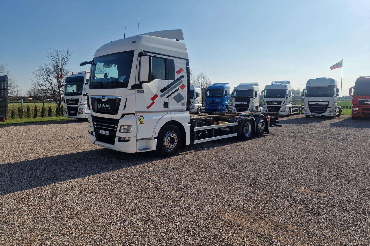 MAN TGX 26.430 - Konteineru vedējs/ Kravas automašīna ar noņemamā virsbūve: foto 1 MAN TGX 26.430 - Konteineru vedējs/ Kravas automašīna ar noņemamā virsbūve: foto 1