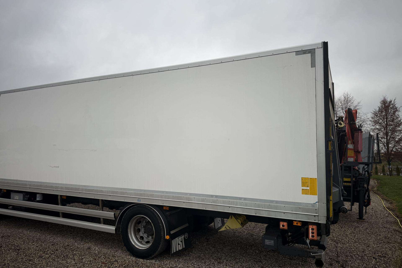 Volvo Kėbulas - Kravas automašīna ar slēgto virsbūvi: foto 2 Volvo Kėbulas - Kravas automašīna ar slēgto virsbūvi: foto 2