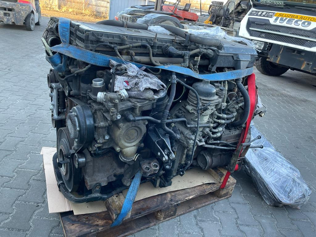 MERCEDES-BENZ om471 mp4 euro6 Claas Setra Liebherr - Motora galva - Kravas automašīna: foto 1 MERCEDES-BENZ om471 mp4 euro6 Claas Setra Liebherr - Motora galva - Kravas automašīna: foto 1