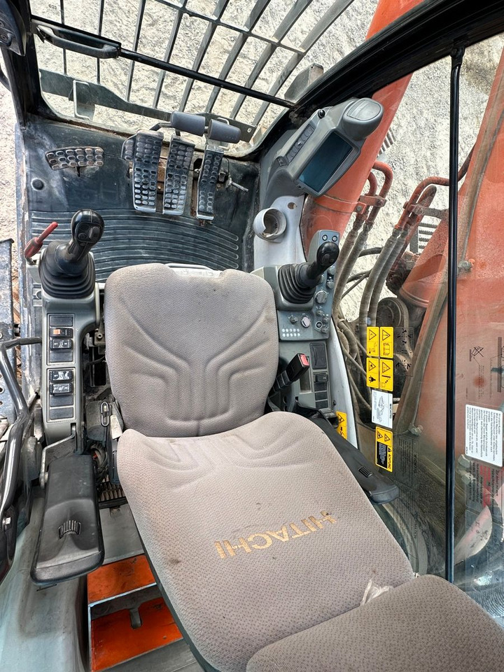 Kāpurķēžu ekskavators Hitachi ZX470 LCH-5B: foto 7