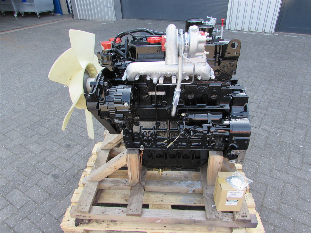 Mitsubishi RECON D04FR -KDP2TAAC / D04FR 74Kw @ 2000 rpm - Dzinējs - Ekskavators: foto 1 Mitsubishi RECON D04FR -KDP2TAAC / D04FR 74Kw @ 2000 rpm - Dzinējs - Ekskavators: foto 1