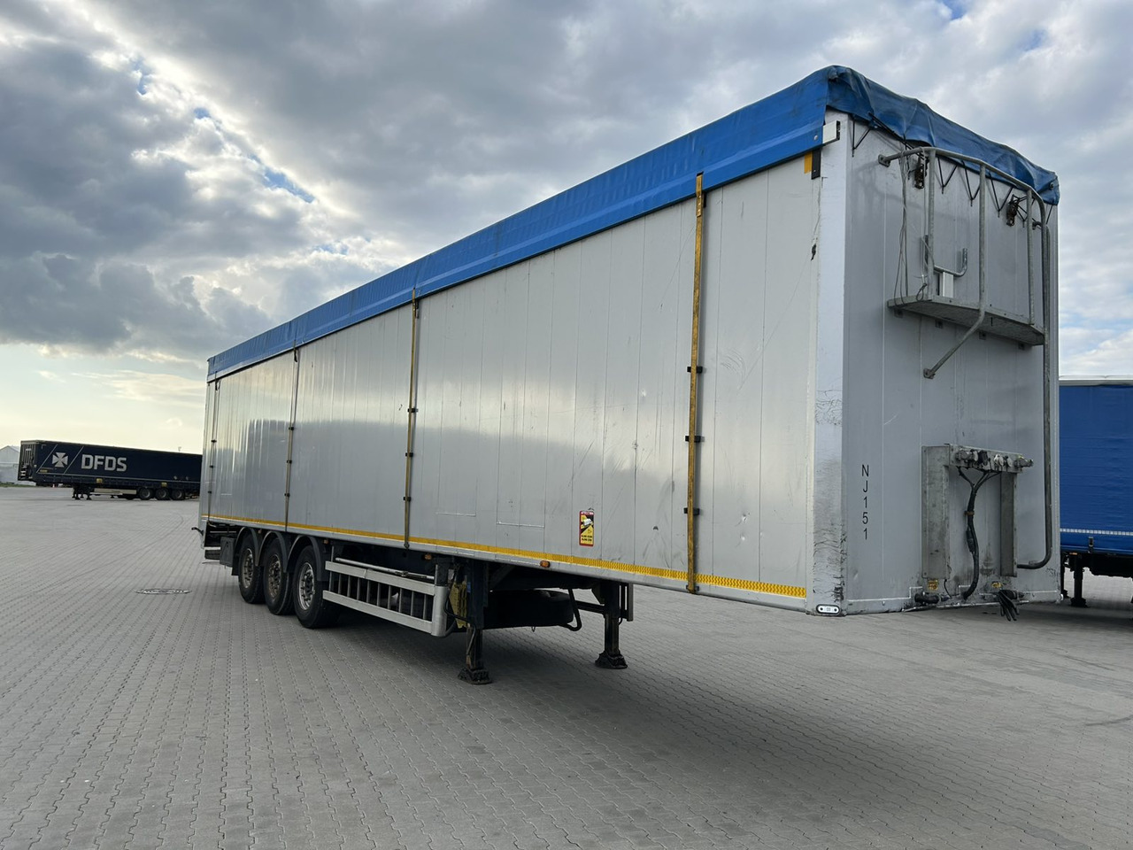 BODEX KIS 3F - Puspiekabe kustīgās grīdas: foto 2 BODEX KIS 3F - Puspiekabe kustīgās grīdas: foto 2
