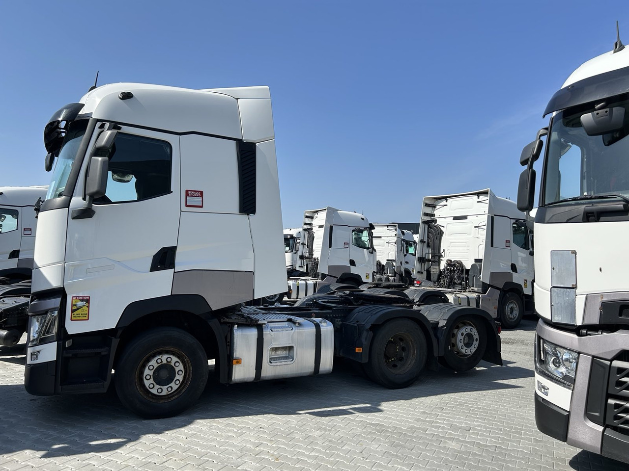 Vilcējs Renault T520: foto 18