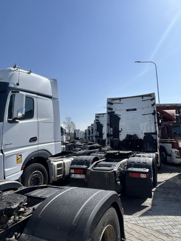 Vilcējs Renault T520: foto 20