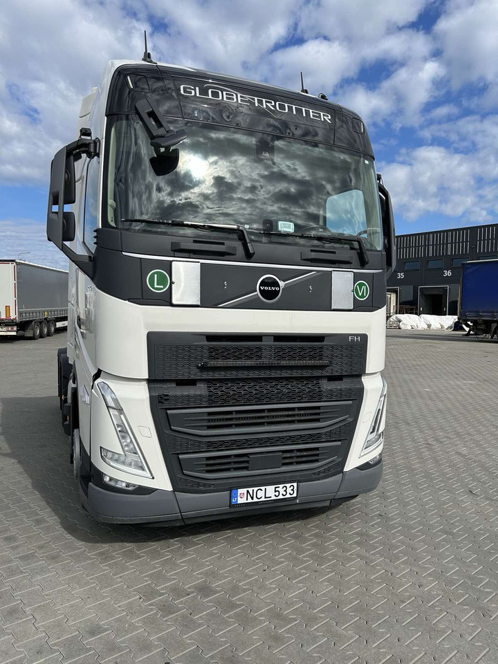 VOLVO FH D13 - Vilcējs: foto 2 VOLVO FH D13 - Vilcējs: foto 2