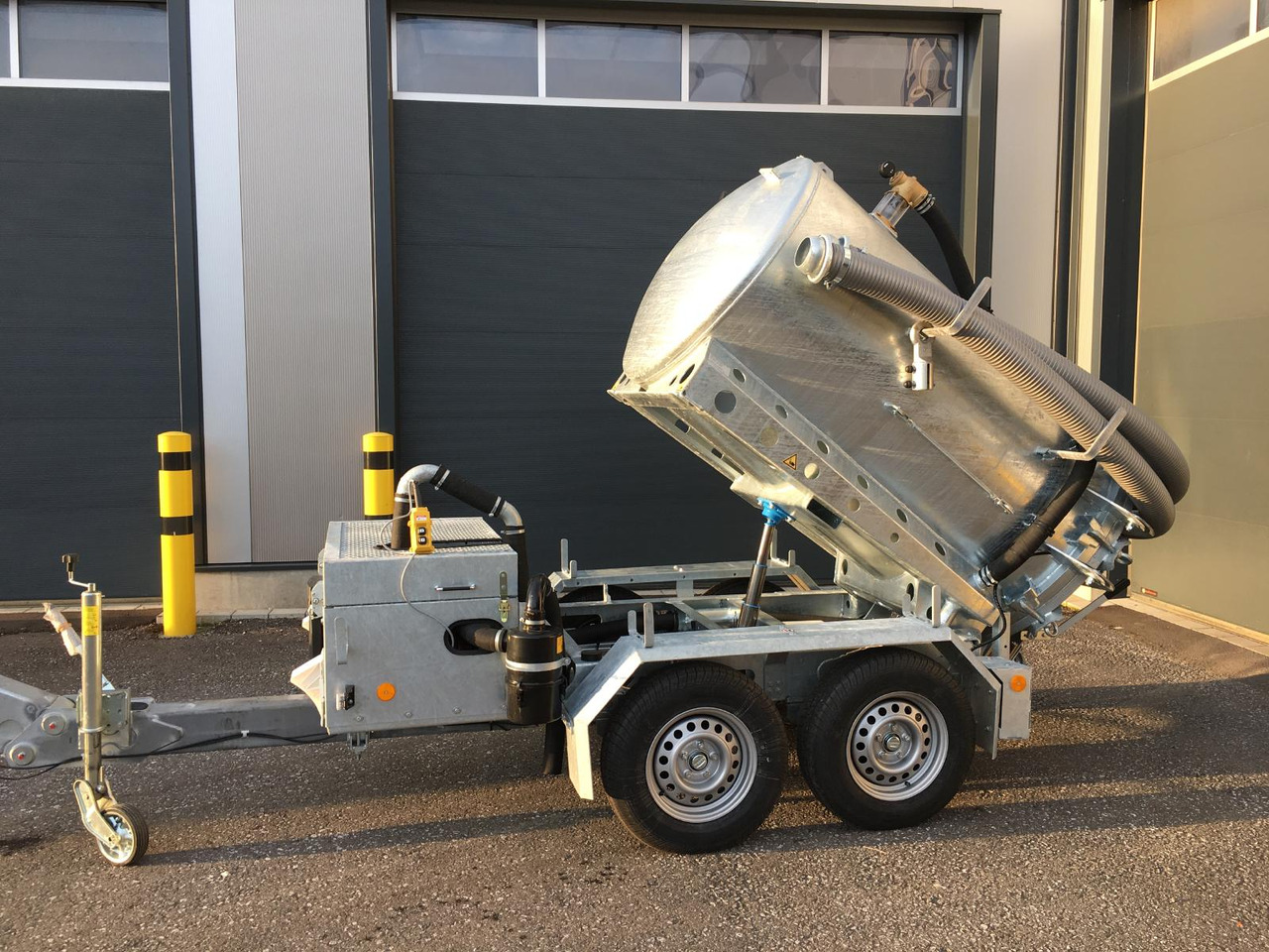 S-Vac 2200 Multi S-Vac 2200l Multi vacuum system / vacuum container - Tank konteiners: foto 1 S-Vac 2200 Multi S-Vac 2200l Multi vacuum system / vacuum container - Tank konteiners: foto 1