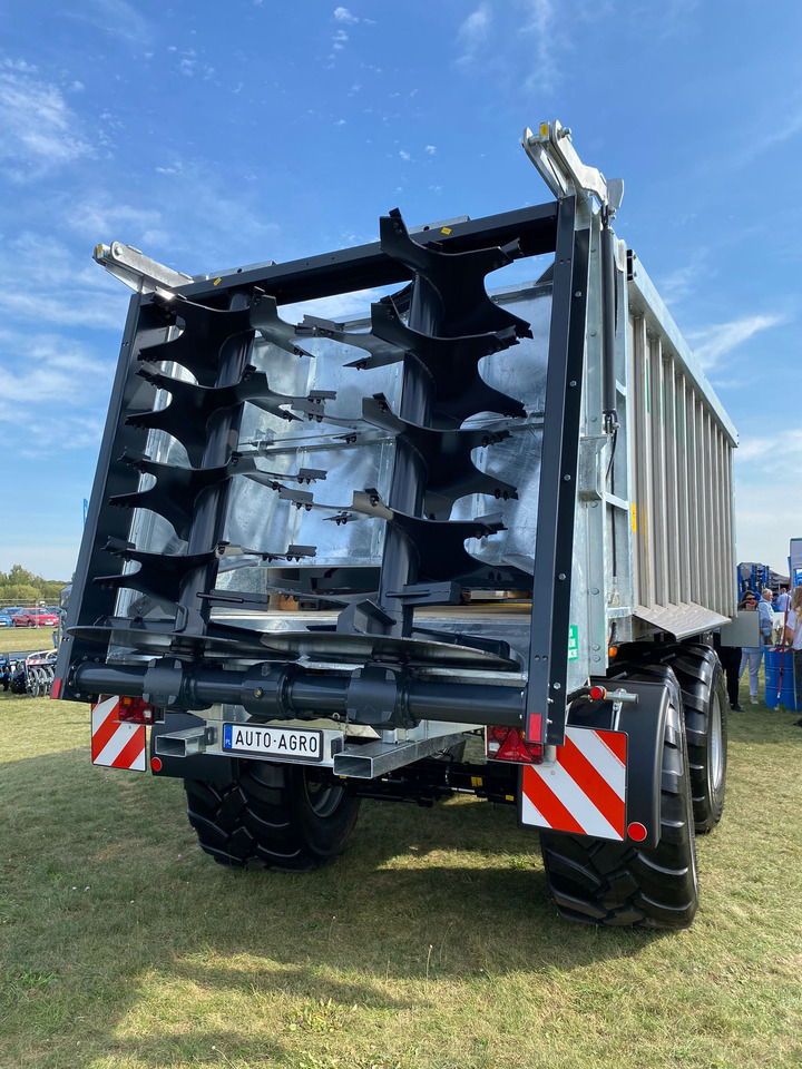 Auto-Agro Miststreuer / Manure spreader / Epandeur à fumier / Rimorchio spandiconcime / Abonadora / Разбрасыватель органических удобрений / Rozrzutnik obornika Tandem N268 - Organisko mēslu izkliedētājs: foto 5 Auto-Agro Miststreuer / Manure spreader / Epandeur à fumier / Rimorchio spandiconcime / Abonadora / Разбрасыватель органических удобрений / Rozrzutnik obornika Tandem N268 - Organisko mēslu izkliedētājs: foto 5