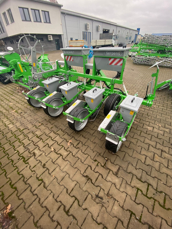 BOMET Precision seeder / Semoir de précision / Siewnik punktowy - Precīzās izsējas sējmašīna: foto 2 BOMET Precision seeder / Semoir de précision / Siewnik punktowy - Precīzās izsējas sējmašīna: foto 2