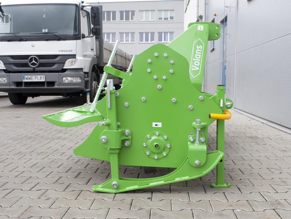 Bomet Bodenfräsen / Rotary tiller / Rotavator / Vangatrice / Desgarrador / Роторный культиватор / Glebogryzarka 3 m - Zemes frēze: foto 4 Bomet Bodenfräsen / Rotary tiller / Rotavator / Vangatrice / Desgarrador / Роторный культиватор / Glebogryzarka 3 m - Zemes frēze: foto 4