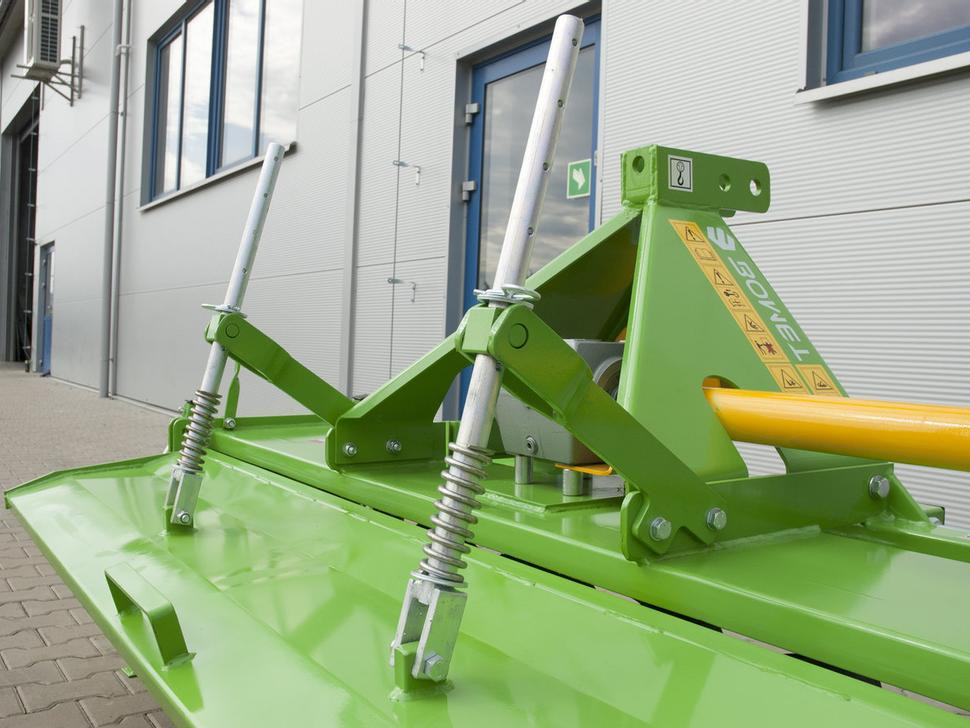 Bomet Bodenfräsen / Rotary tiller / Rotavator / Vangatrice / Rastrillo / Культиватор / Glebogryzarka 2 m - Zemes frēze: foto 3 Bomet Bodenfräsen / Rotary tiller / Rotavator / Vangatrice / Rastrillo / Культиватор / Glebogryzarka 2 m - Zemes frēze: foto 3