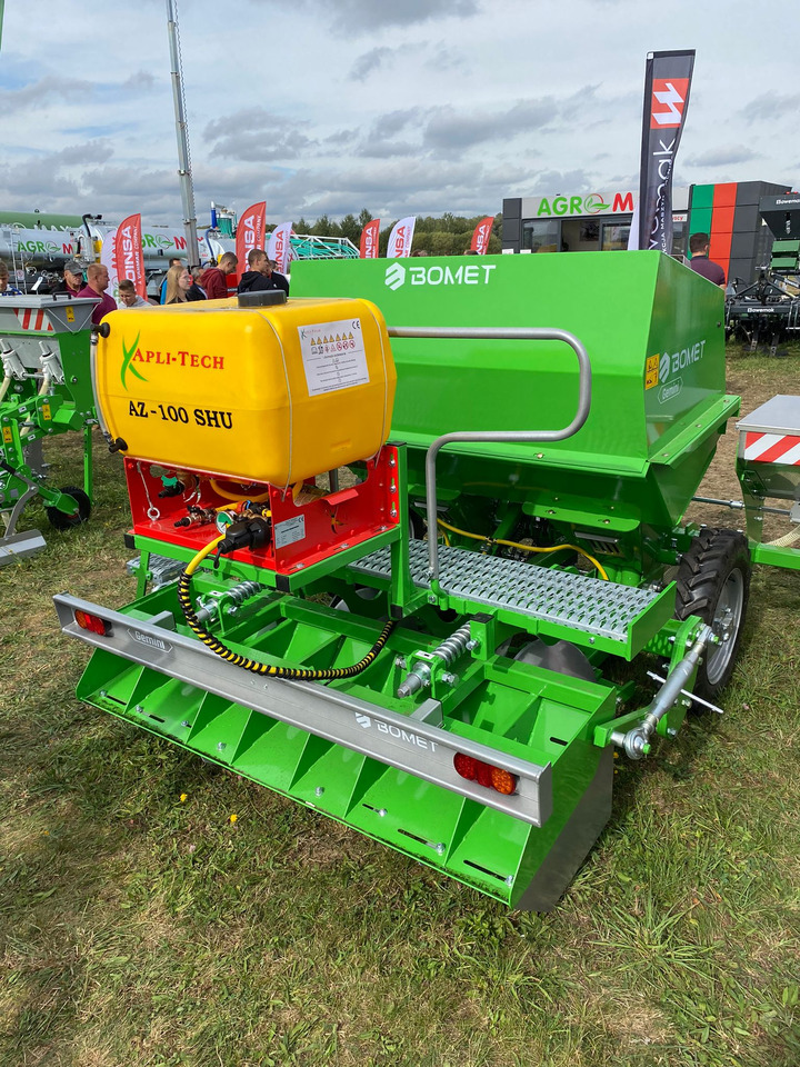 Bomet Kartoffelpflanzmaschine / Potato planter / Planteuse de pomme de terre / Piantapatate / Sadzarka ziemniaków - Kartupeļu stādāmā mašīna: foto 2 Bomet Kartoffelpflanzmaschine / Potato planter / Planteuse de pomme de terre / Piantapatate / Sadzarka ziemniaków - Kartupeļu stādāmā mašīna: foto 2