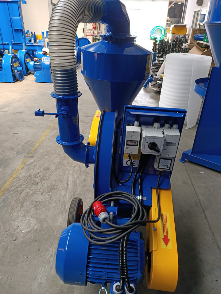 Jaunā Konveijers Dozamech Saug-Druckgebläse / Suction and pressure blower / Suceuse à grains / Trasportatore / Пневматический вдуватель / Dmuchawa ssąco-tłocząca T-420: foto 8 Jaunā Konveijers Dozamech Saug-Druckgebläse / Suction and pressure blower / Suceuse à grains / Trasportatore / Пневматический вдуватель / Dmuchawa ssąco-tłocząca T-420: foto 8