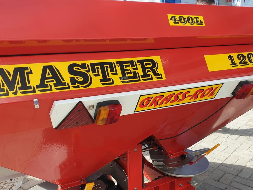 Grass-Rol Düngerstreuer / Fertilizer spreader / Epandeur d'engrais / Spandiconcime / Rozsiewacz nawozu / Разбрасыватель удобрений 1600 l - Minerālmēslu izkliedētājs: foto 5 Grass-Rol Düngerstreuer / Fertilizer spreader / Epandeur d'engrais / Spandiconcime / Rozsiewacz nawozu / Разбрасыватель удобрений 1600 l - Minerālmēslu izkliedētājs: foto 5