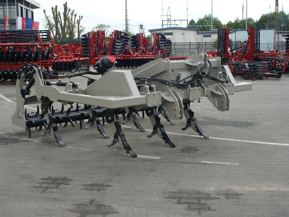 ROLEX Meißelpflug / Chisel plough / Decompacteur chisel / Aratro a scalpello Chisel / Чизельный плуг / Pług dłutowy 3 m - Dziļirdinātājs: foto 5 ROLEX Meißelpflug / Chisel plough / Decompacteur chisel / Aratro a scalpello Chisel / Чизельный плуг / Pług dłutowy 3 m - Dziļirdinātājs: foto 5