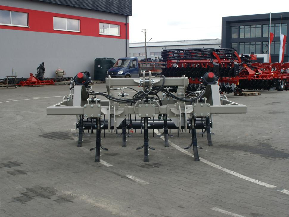 ROLEX Meißelpflug / Chisel plough / Decompacteur chisel / Aratro a scalpello Chisel / Чизельный плуг / Pług dłutowy 3 m - Dziļirdinātājs: foto 3 ROLEX Meißelpflug / Chisel plough / Decompacteur chisel / Aratro a scalpello Chisel / Чизельный плуг / Pług dłutowy 3 m - Dziļirdinātājs: foto 3