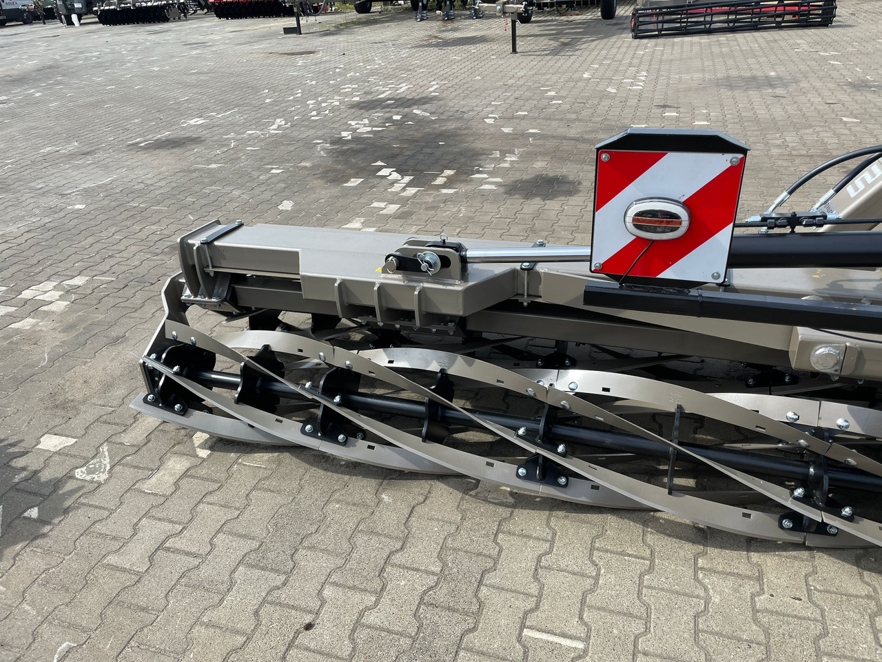 ROLEX Messerwalze / Knife roller / Rouleau couteau / wał nożowy 6 m - Lauka veltnis: foto 4 ROLEX Messerwalze / Knife roller / Rouleau couteau / wał nożowy 6 m - Lauka veltnis: foto 4