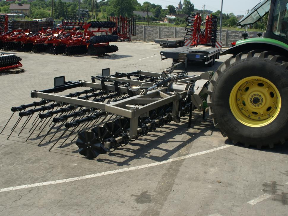 ROLEX Mulchegge / Mulch harrow / Herse de déchaumage / Erpice pacciamante / Борона для мульчирования / Brona mulczowa 7,5 m - Atsperzaru ecēšas: foto 5 ROLEX Mulchegge / Mulch harrow / Herse de déchaumage / Erpice pacciamante / Борона для мульчирования / Brona mulczowa 7,5 m - Atsperzaru ecēšas: foto 5