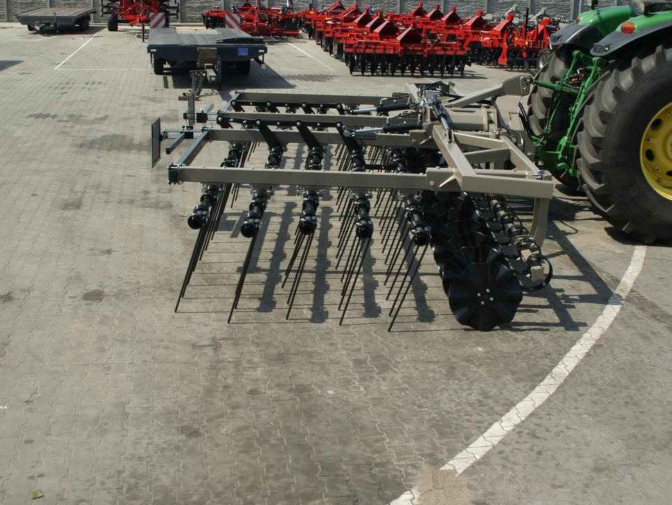 ROLEX Mulchegge / Mulch harrow / Herse de déchaumage / Erpice pacciamante / Борона для мульчирования / Brona mulczowa 7,5 m - Atsperzaru ecēšas: foto 4 ROLEX Mulchegge / Mulch harrow / Herse de déchaumage / Erpice pacciamante / Борона для мульчирования / Brona mulczowa 7,5 m - Atsperzaru ecēšas: foto 4