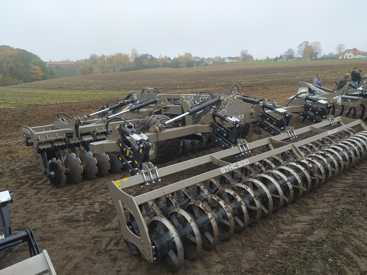 ROLEX Scheibenegge / Hydraulic discs harrow / Dechaumeur à disques / Erpice a dischi / Grada de discos / Дисковая борона / Brona talerzowa 5 m - Disku ecēša: foto 1 ROLEX Scheibenegge / Hydraulic discs harrow / Dechaumeur à disques / Erpice a dischi / Grada de discos / Дисковая борона / Brona talerzowa 5 m - Disku ecēša: foto 1