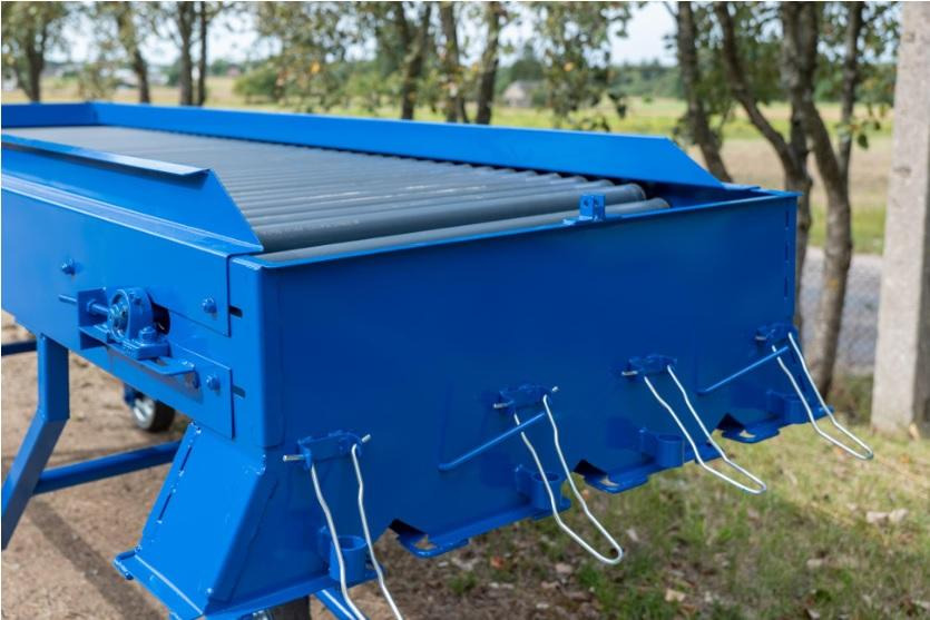 ROLMET Rollenverlesetisch / Sorting table / Table de tri / Tavolo selettivo / Сортировочный стол / Stół przebierczy SP 1 - Kartupeļu tehnika: foto 4 ROLMET Rollenverlesetisch / Sorting table / Table de tri / Tavolo selettivo / Сортировочный стол / Stół przebierczy SP 1 - Kartupeļu tehnika: foto 4