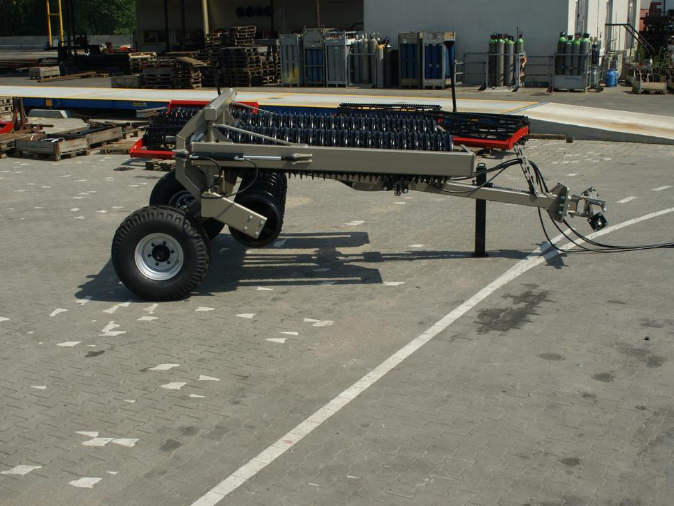 Rolex Ackerwalze / Sowing roller / Rouleau Cambridge / Attrezzi per rullatura / Rodillo / Посевной каток / Wał posiewny 6,3 m - Lauka veltnis: foto 4 Rolex Ackerwalze / Sowing roller / Rouleau Cambridge / Attrezzi per rullatura / Rodillo / Посевной каток / Wał posiewny 6,3 m - Lauka veltnis: foto 4