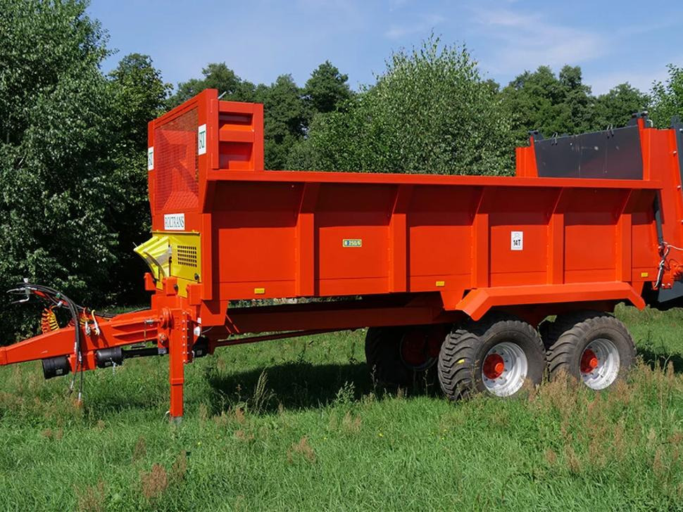 Roltrans Miststreuer / Manure spreader / Epandeur à fumier / Spandiletame / Разбрасыватель органических удобрений / Rozrzutnik obornika N205S/6 BIZON 14 t līzingu Roltrans Miststreuer / Manure spreader / Epandeur à fumier / Spandiletame / Разбрасыватель органических удобрений / Rozrzutnik obornika N205S/6 BIZON 14 t: foto 21