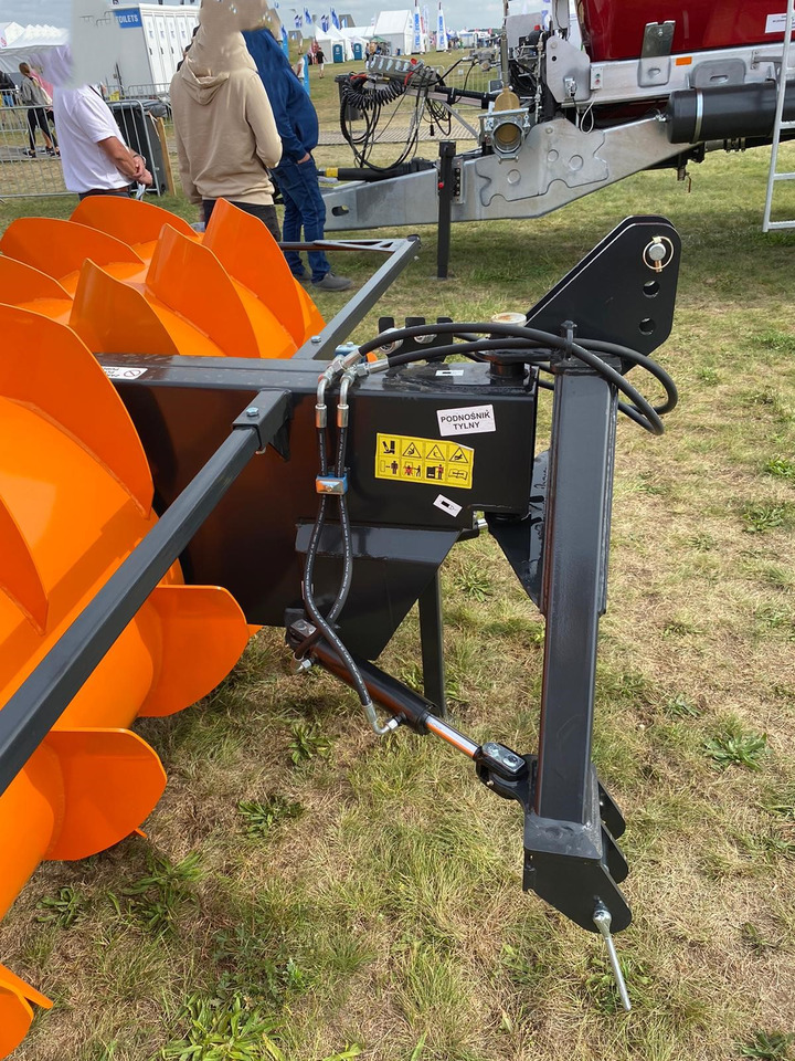 Jaunā Siena sagatavošanas tehnika Spawex Silowalze / Silage spreader / Épandeur d'ensilage / Spandiconcime / Esparcidor de forraje verde / Кормораспределитель / Rozgarniacz do zielonki Tornado 2,2 m: foto 7