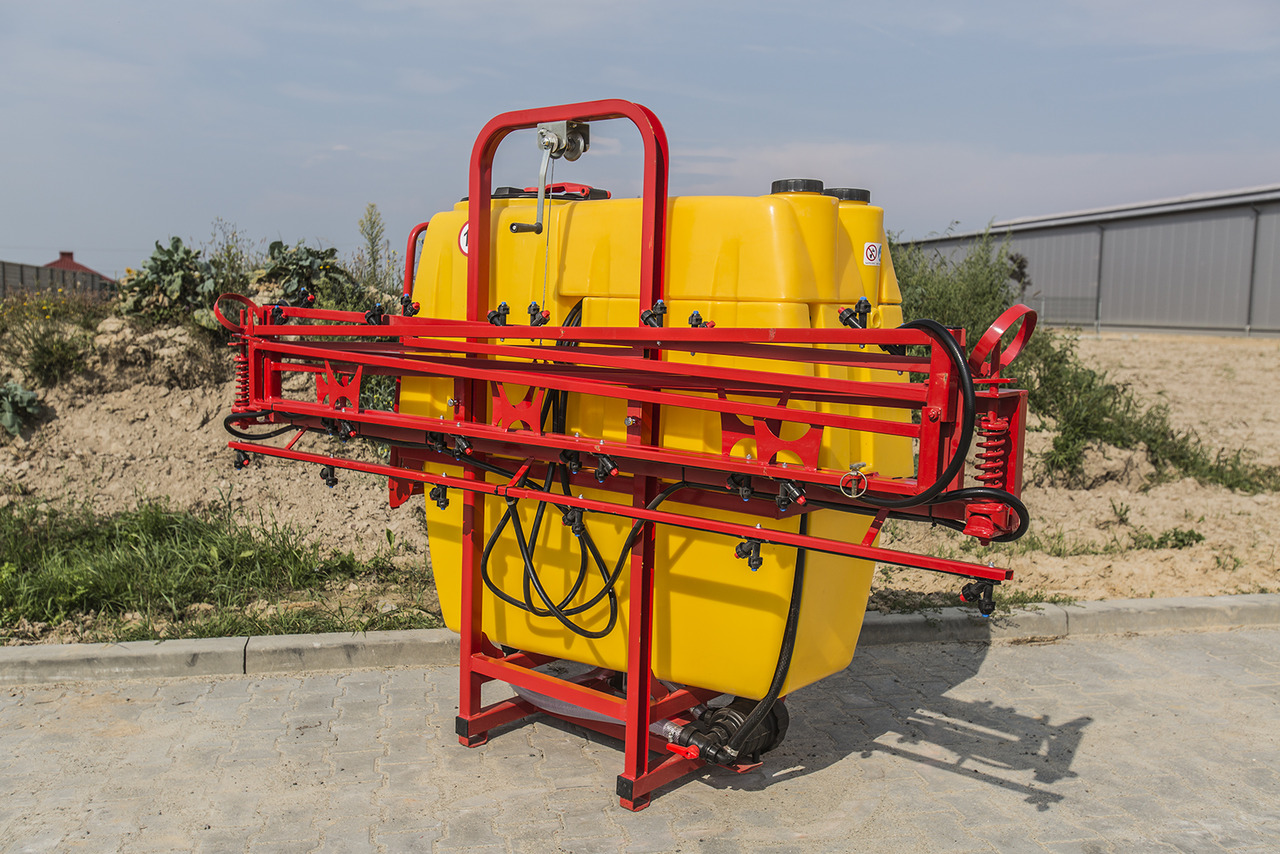 WOPROL Feldspritze / Sprayer / Pulvérisateur / Opryskiwacz 600 L - Uzkarināmais miglotājs: foto 4 WOPROL Feldspritze / Sprayer / Pulvérisateur / Opryskiwacz 600 L - Uzkarināmais miglotājs: foto 4
