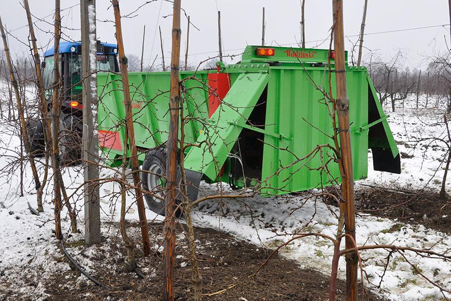Wodzinski Miststreuer / Manure spreader / Épandeur à fumier / Spandiletame / Разбрасыватель органического / Rozrzutnik obornika - Organisko mēslu izkliedētājs: foto 1 Wodzinski Miststreuer / Manure spreader / Épandeur à fumier / Spandiletame / Разбрасыватель органического / Rozrzutnik obornika - Organisko mēslu izkliedētājs: foto 1